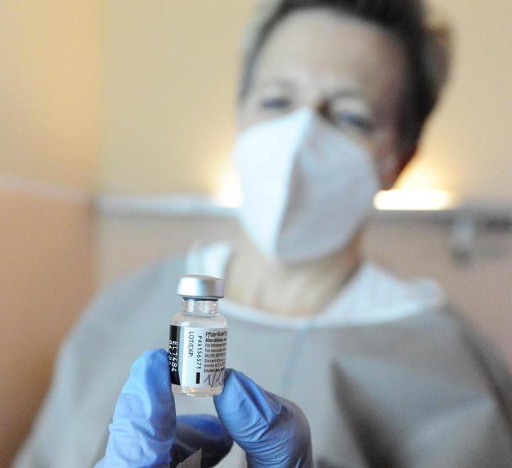 A febbraio i vaccini anti-Covid agli over 80 lucchesi: ecco dove saranno somministrati 