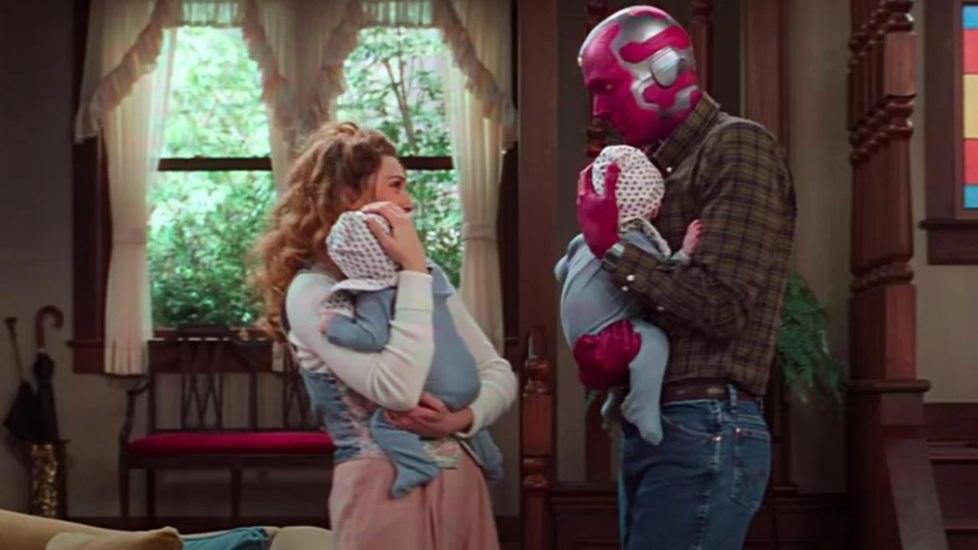 “WandaVision” la commedia si fonde col mondo Marvel