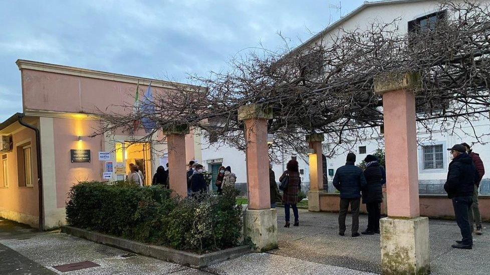 Asbuc, tutti e cinque i seggi alla lista “Salviamo il monte”