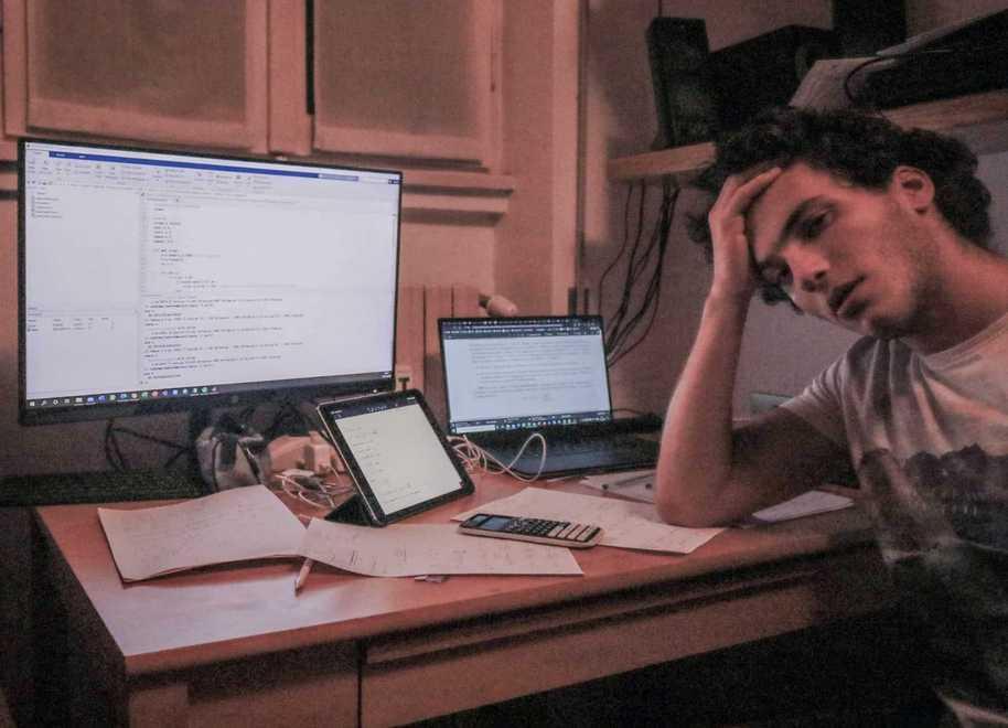 «Tutto il giorno davanti al pc Ci manca la vita universitaria» 