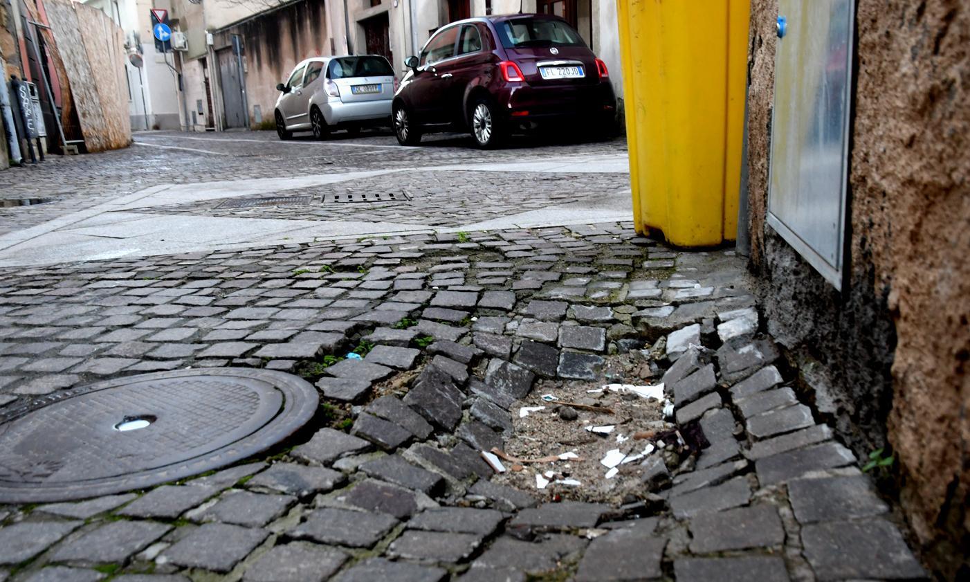 Trappola per pedoni in via Parpaglia