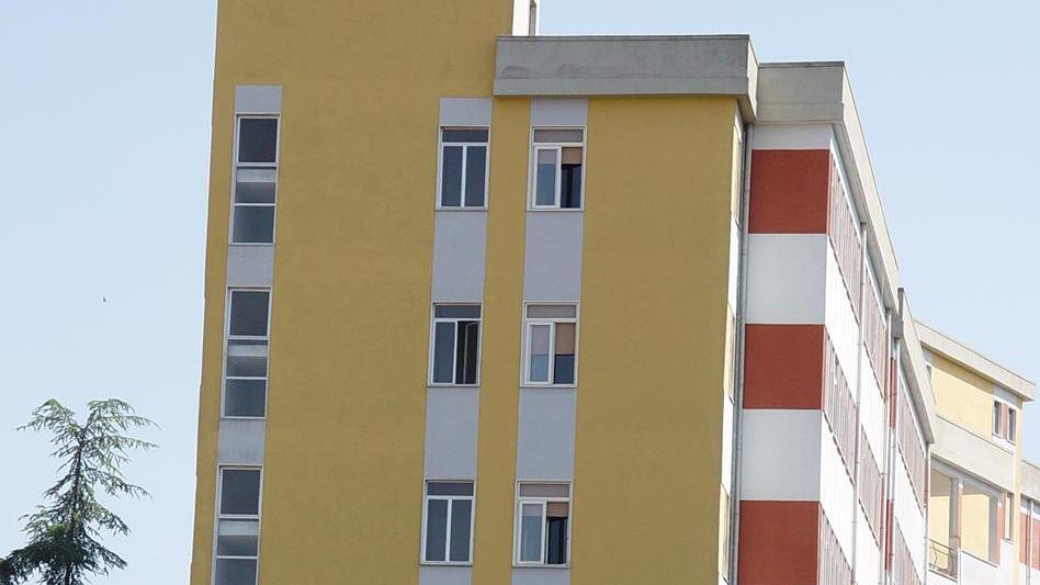 Pazienti Covid trasferiti, resta l’allarme