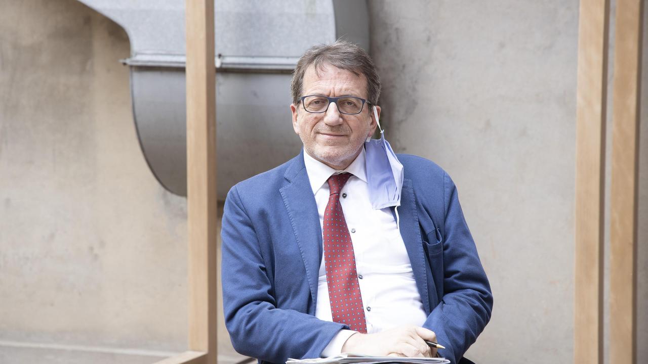 Modena. Il sindaco ai ristoratori che vogliono aprire: "Chi istiga i ristoranti ha altri interessi"