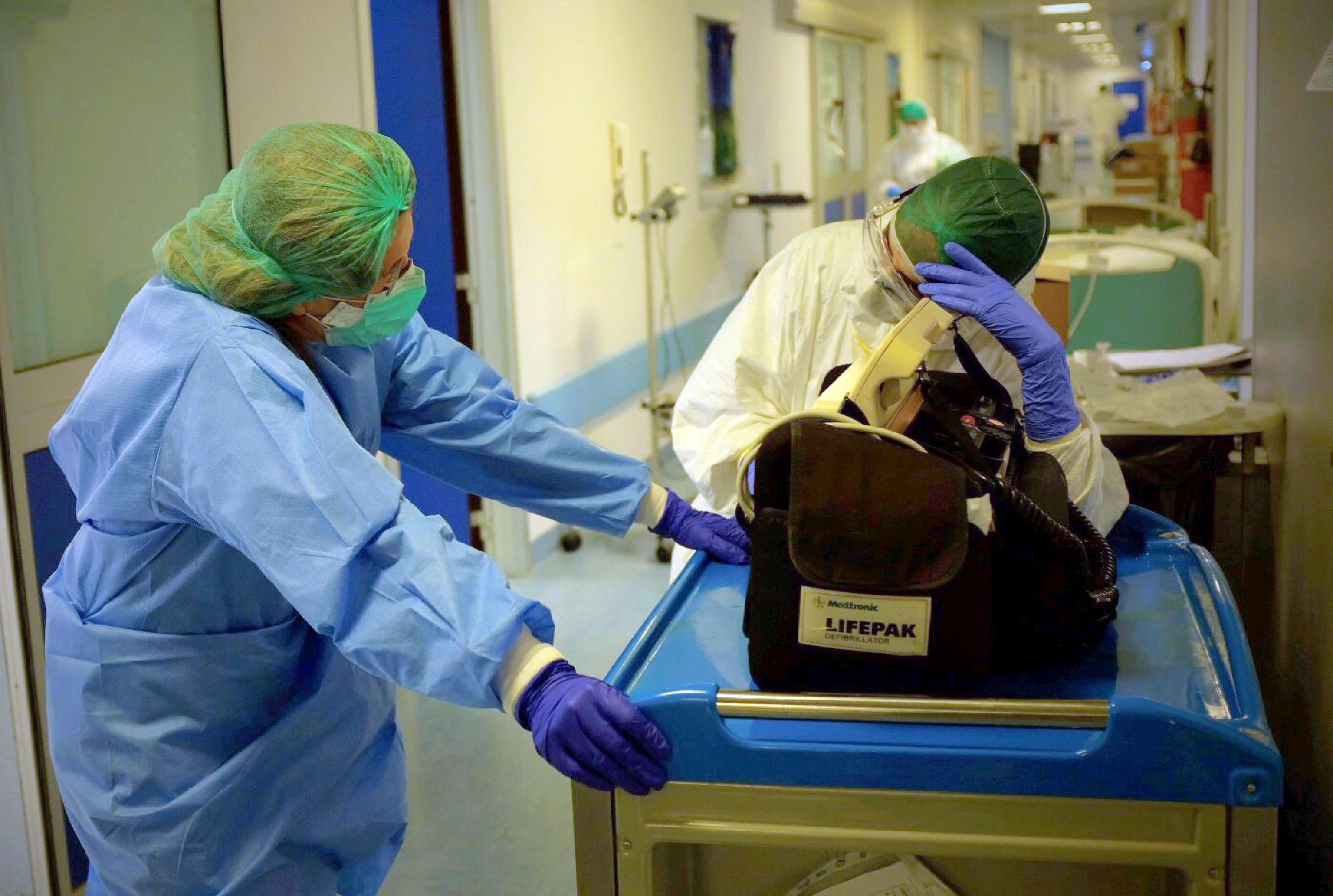 Covid in Sardegna, 233 nuovi casi ma anche 15 decessi nelle ultime 24 ore