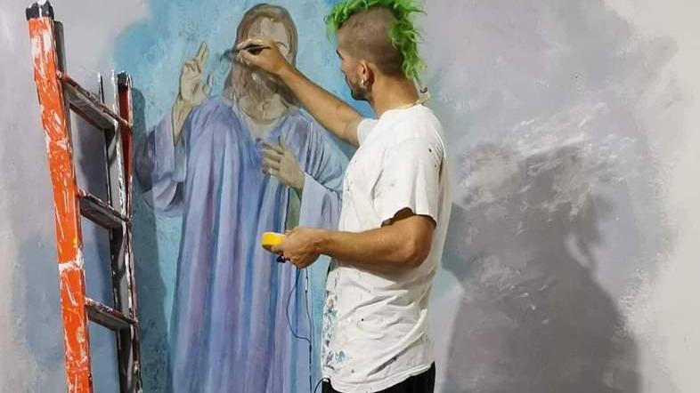 Dall’incontro tra due generazioni nasce un dipinto nella chiesa