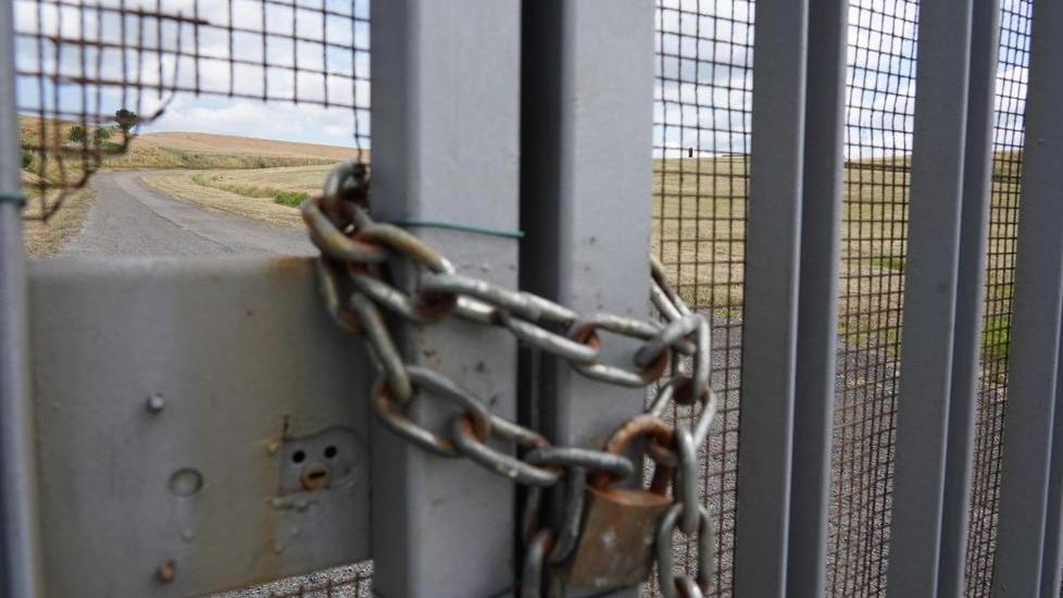Caso rifiuti, la Nsa: «Siamo pronti a vendere la Grillaia ma non sono mai arrivate offerte scritte»