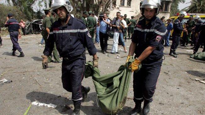 Algeria: 5 civili uccisi in esplosione ordigno
