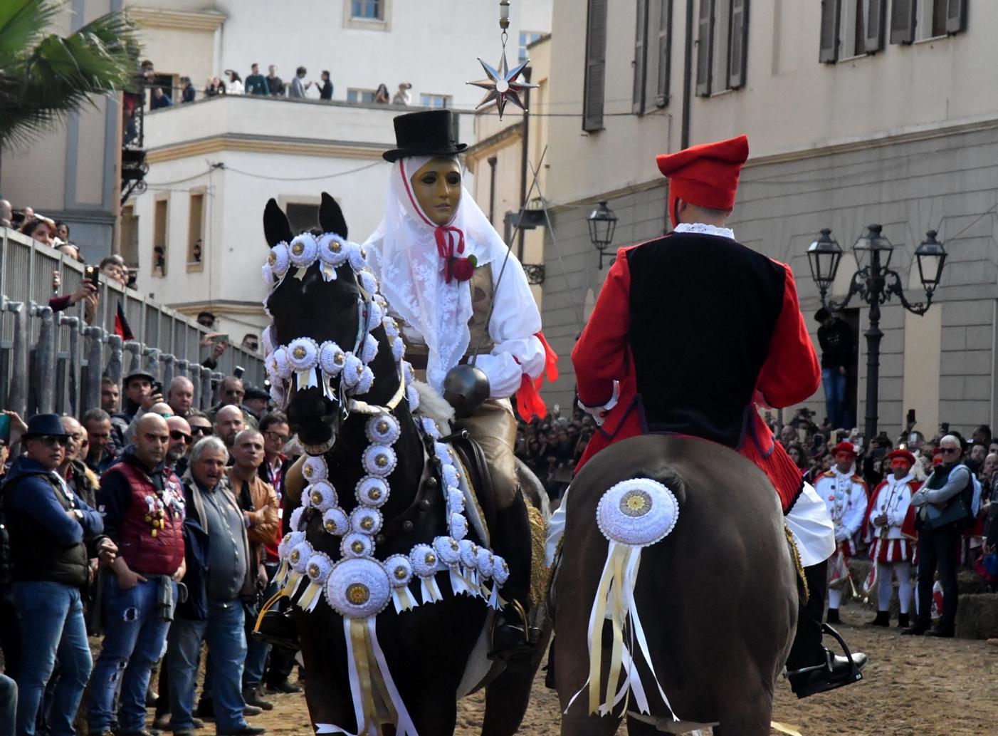 Sartiglia, ultima chiamata ora ci prova il Comune 