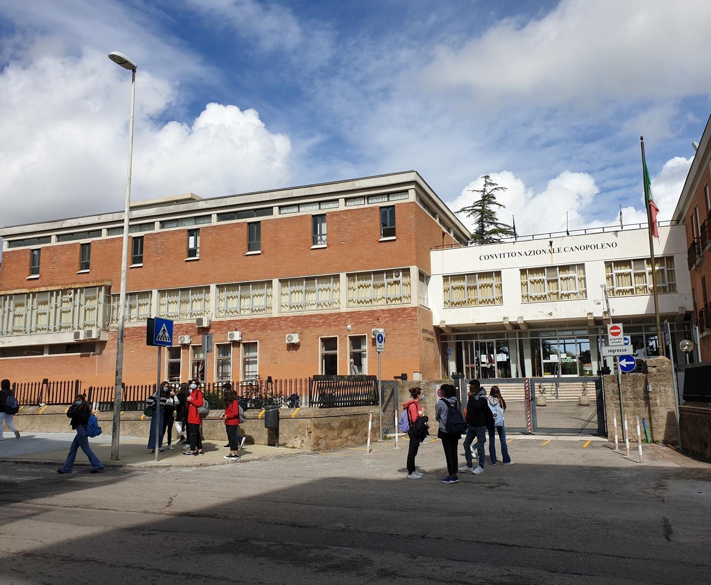 Canopoleno, 410 anni al servizio dell’istruzione 