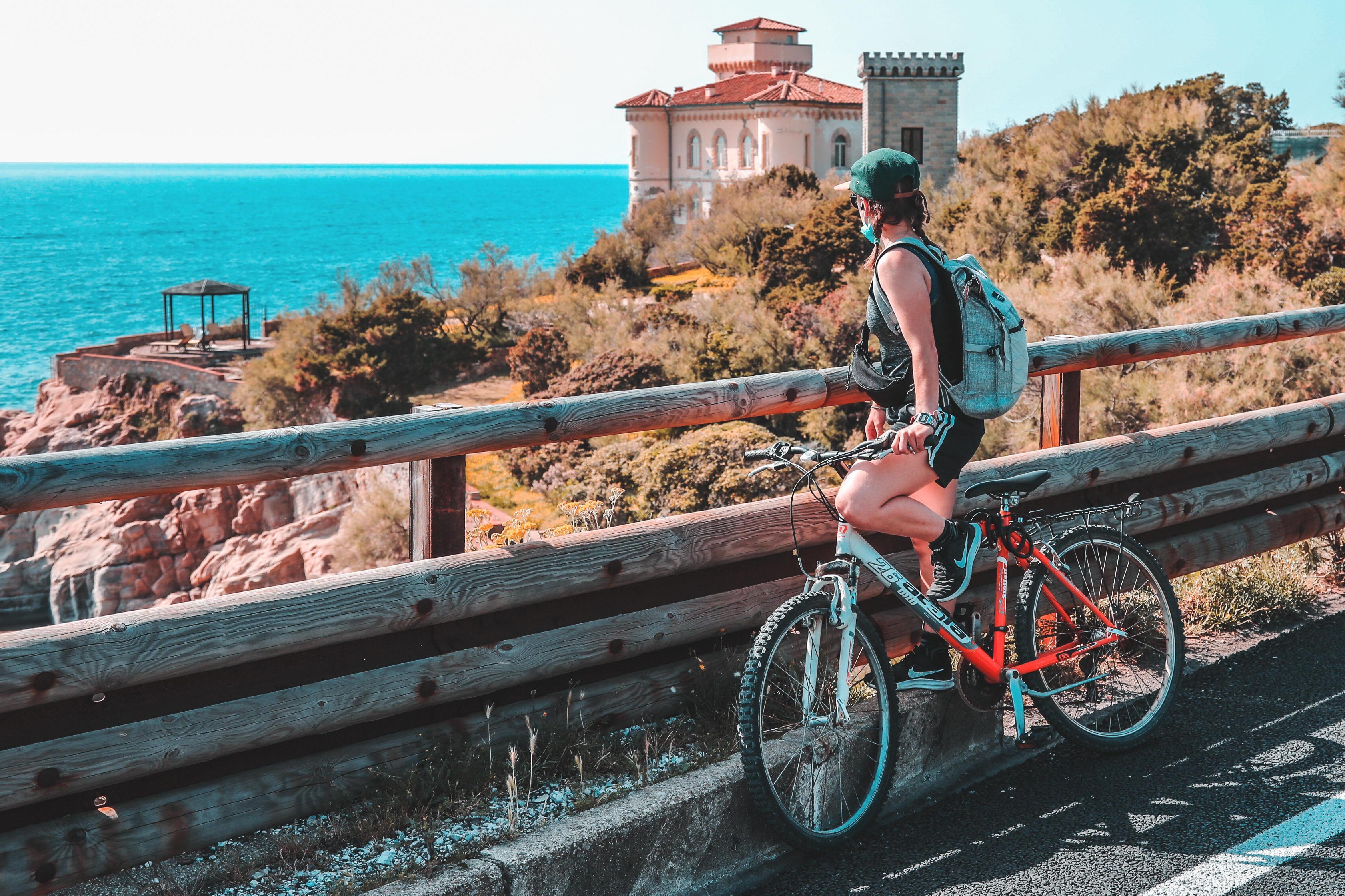 Pista ciclabile lungo il Romito: «Ma è una ciclo-utopia» 