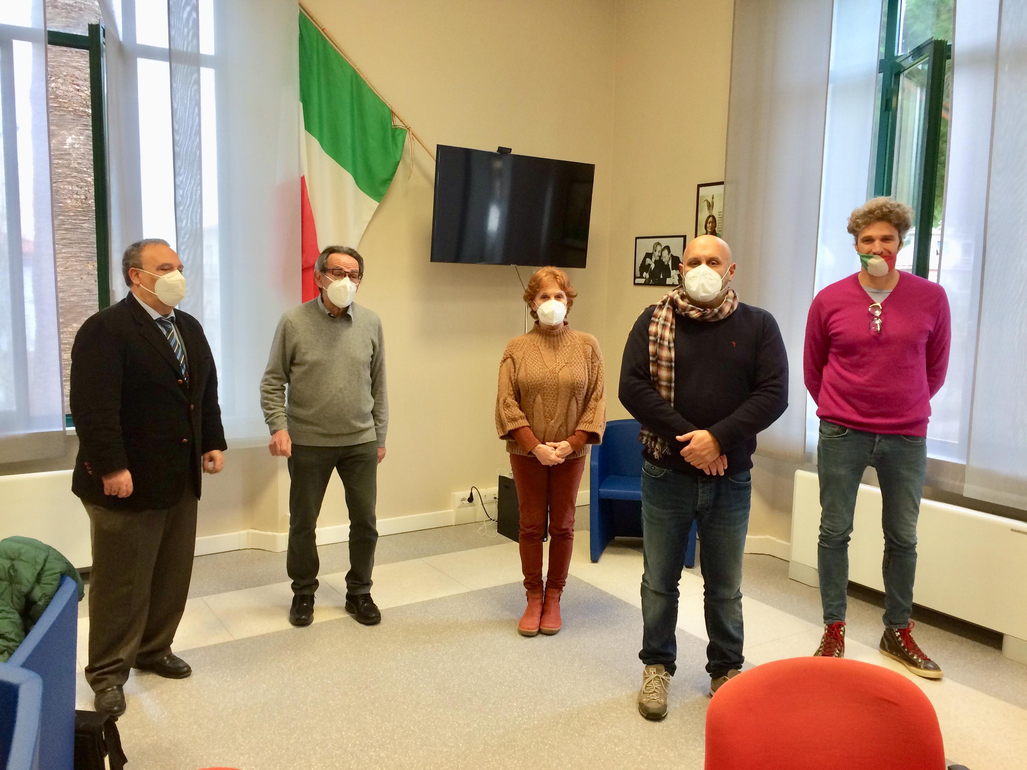 Maxi rimpasto: il sindaco di Cecina Lippi cambia la giunta comunale 