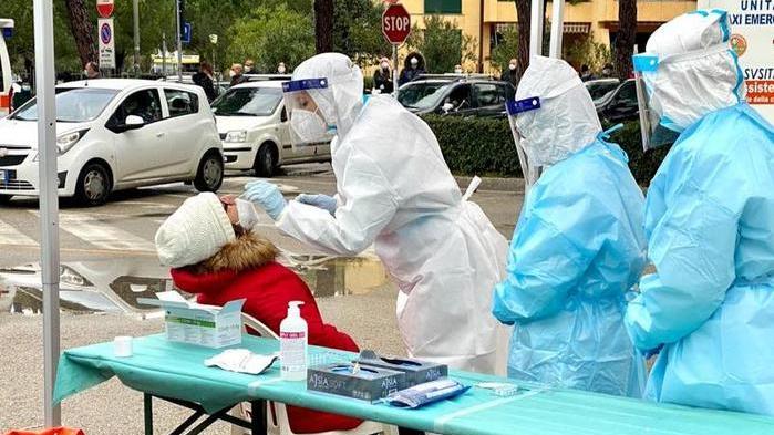 Il Covid mette in quarantena tutta la polizia municipale di Campo nell'Elba