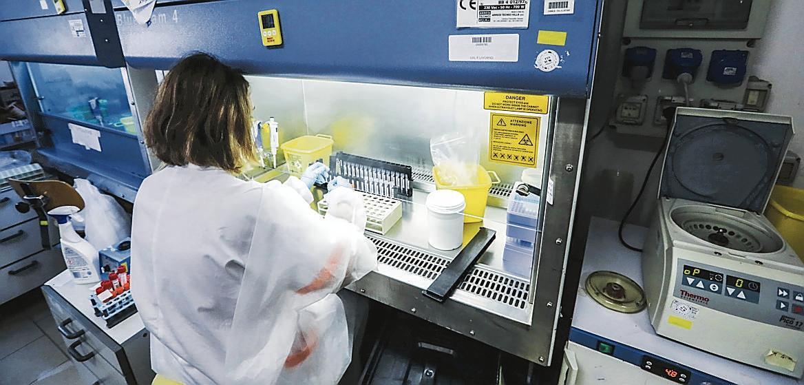 Previsti tamponi rapidi in dodici scuole 