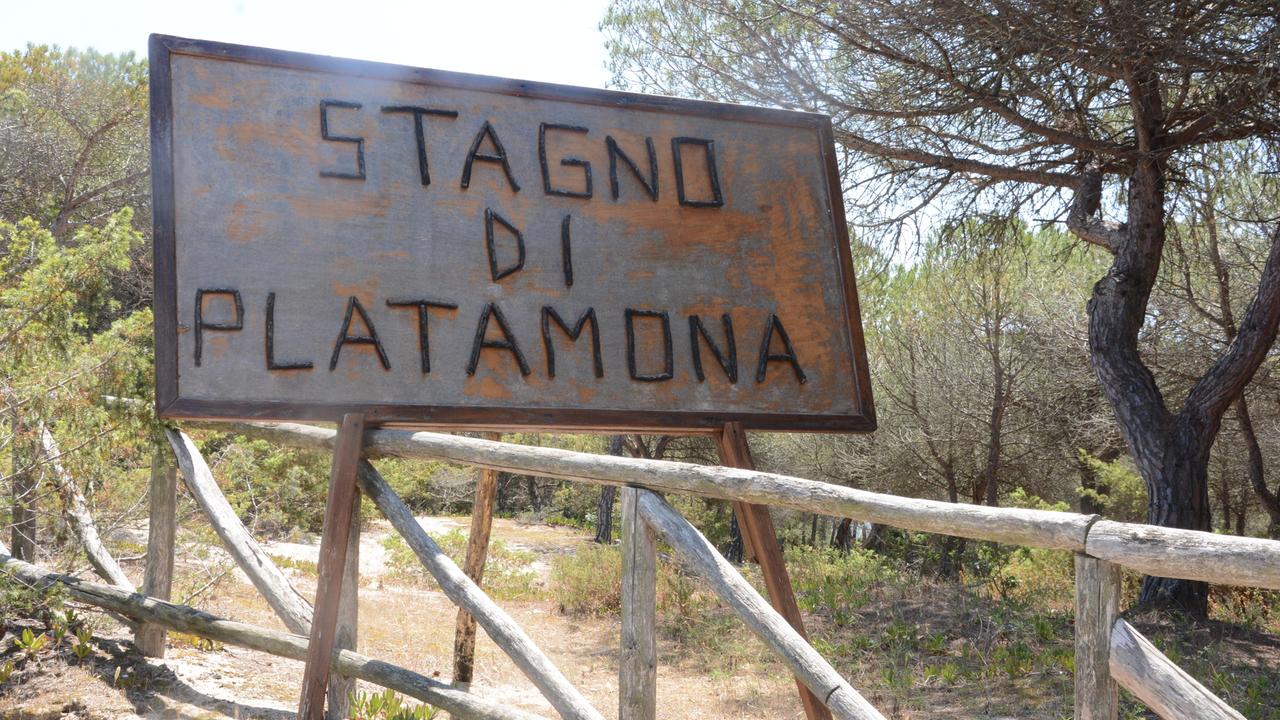 Maltempo: esonda lo stagno di Platamona, strada provinciale chiusa tra primo e secondo pettine 