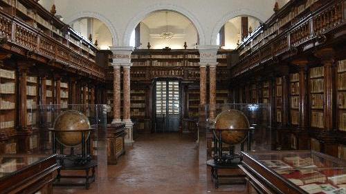 Oltre 100 firme per la petizione che vuole salvare la Biblioteca statale