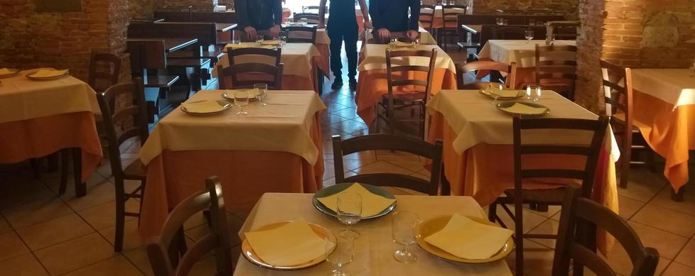 Lo slogan scelto per stasera non è #ioapro ma #iorispetto