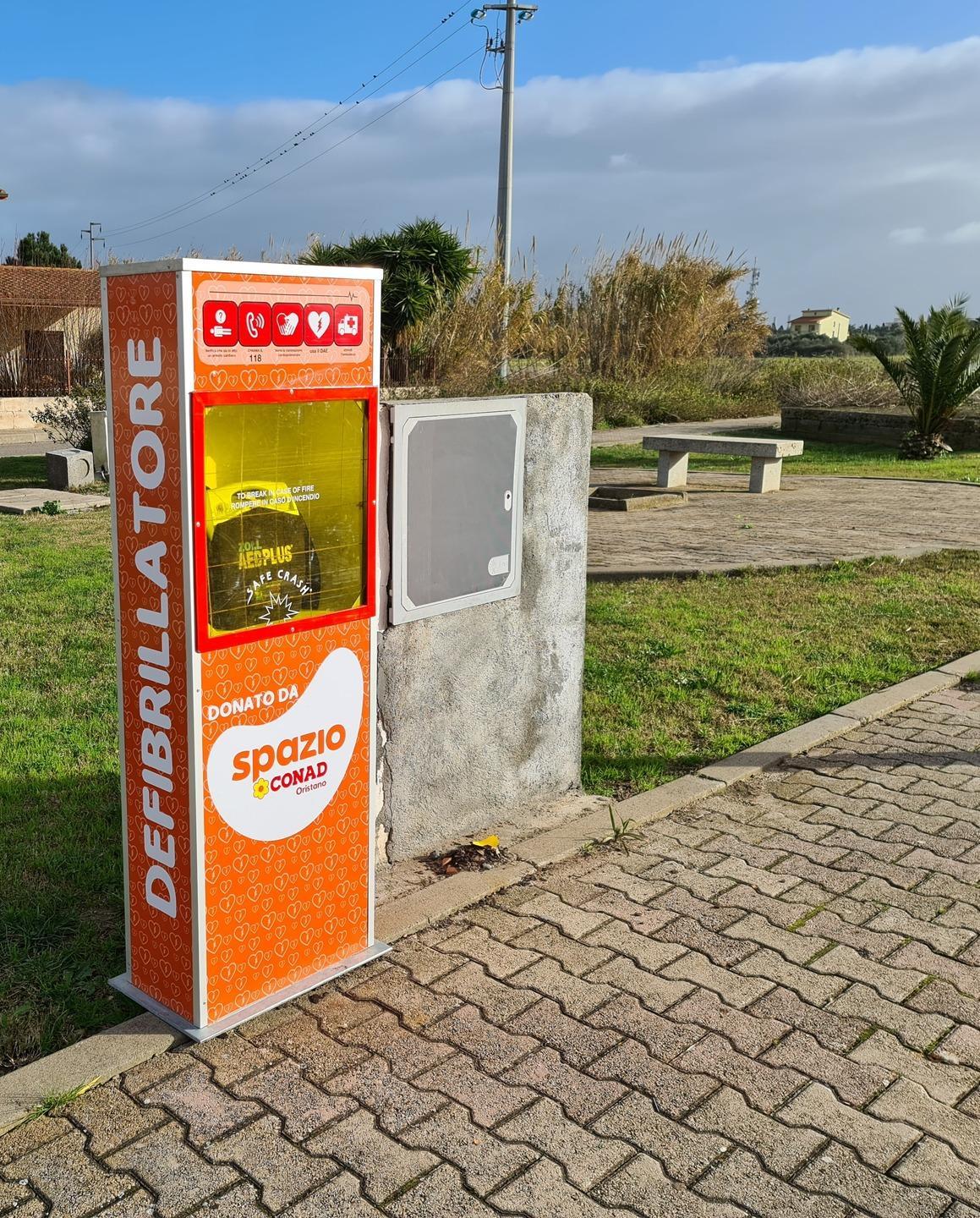 Il defibrillatore guasto a Sa Rodia è di nuovo in funzione