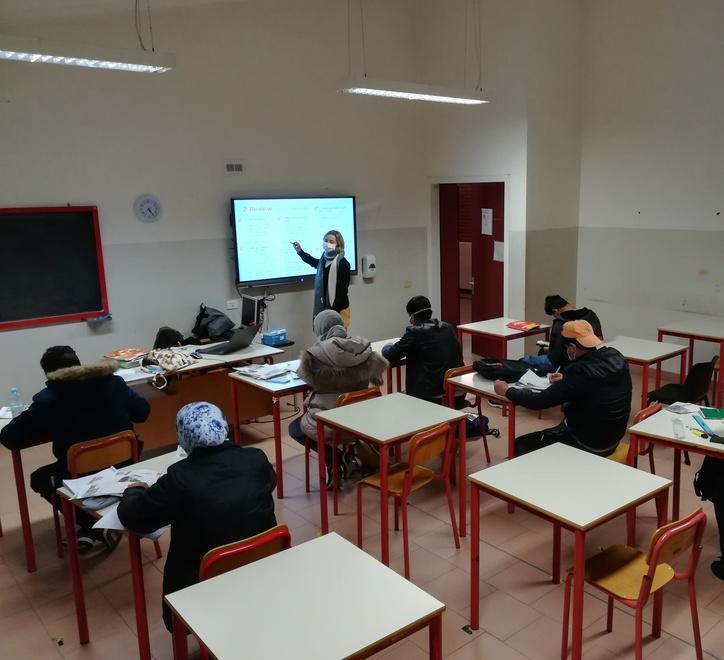 Scuole superiori in classe da lunedì 