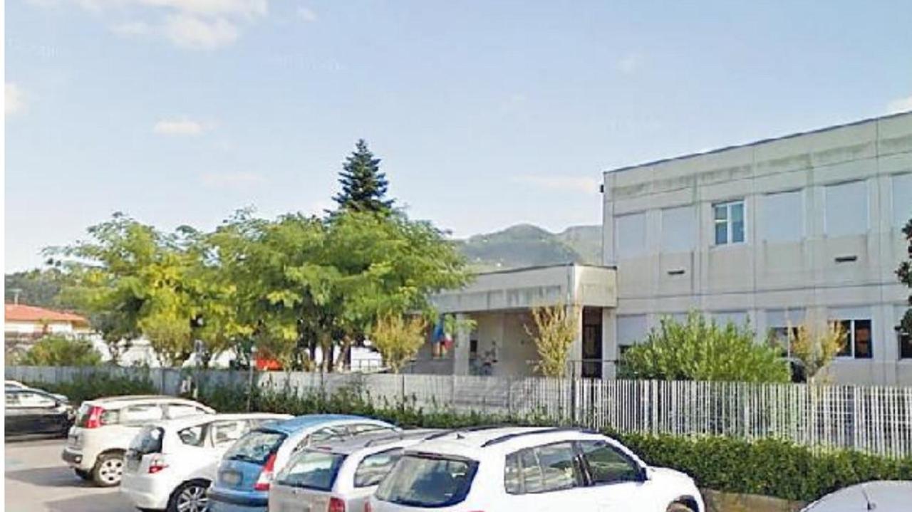La scuola di Capezzano Pianore (foto d'archivio)