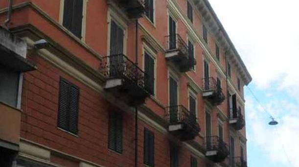 Politeama, qualcosa si muove: lavori sull’ala di via Roma