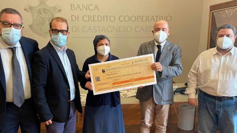 “Note di Natale” regalano 3000 euro alla Caritas