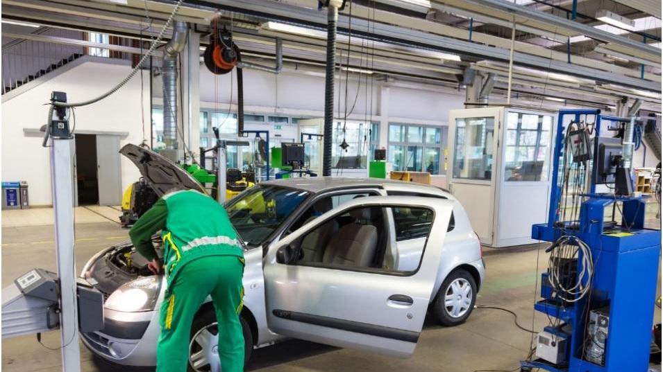 Revisioni auto più costose La Cna: rincari dovuti