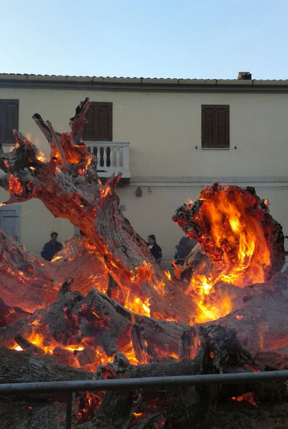 Niente fuoco per il Santo e controlli rafforzati