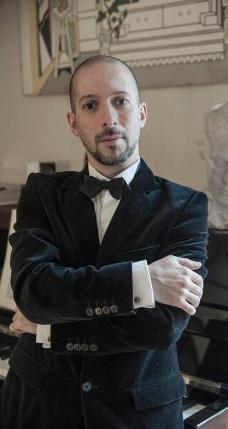 Il Coro Ortobene volta pagina: dirige Tonino Carai 
