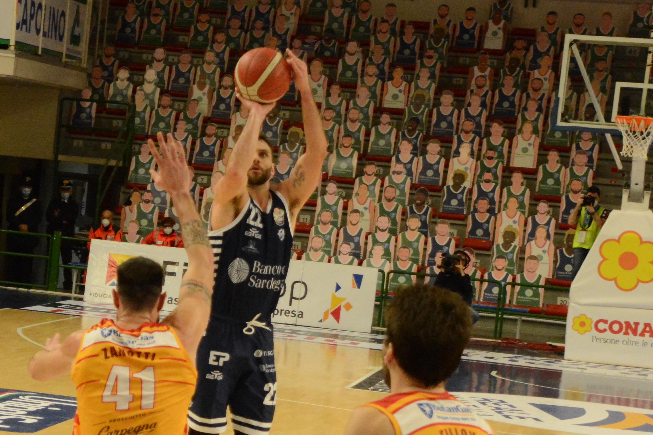 Dinamo Pesaro 99-74 (foto Mauro Chessa)