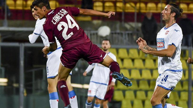 Livorno decimato: si salvi chi può Dal Canto ci prova lanciando Canessa