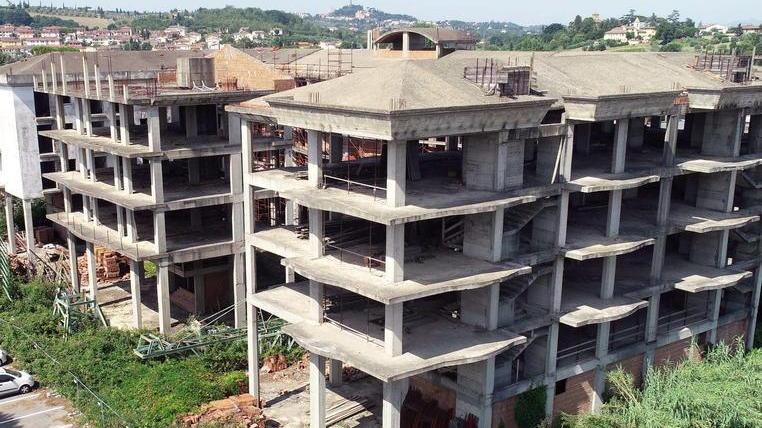 Acquisto all’asta dell’ecomostro esposto di FdI alla Corte dei conti