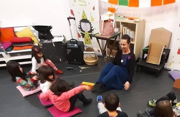 Fiabe al telefono e fantasia così a Nuoro il teatro si reinventa 