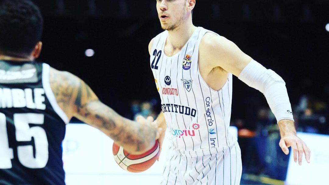 Basket, l'ex Fortitudo Happ firma con la Dinamo