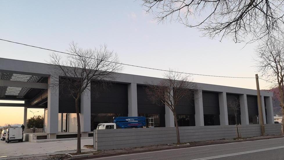 Questo è lo showroom della Gemeg in costruzione