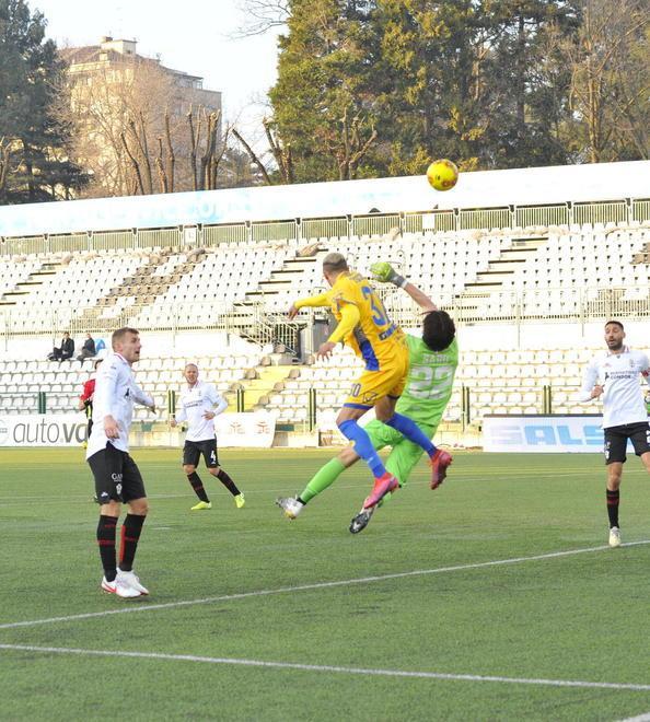 La Carrarese lotta ma perde 3-1 E ora si fa dura 