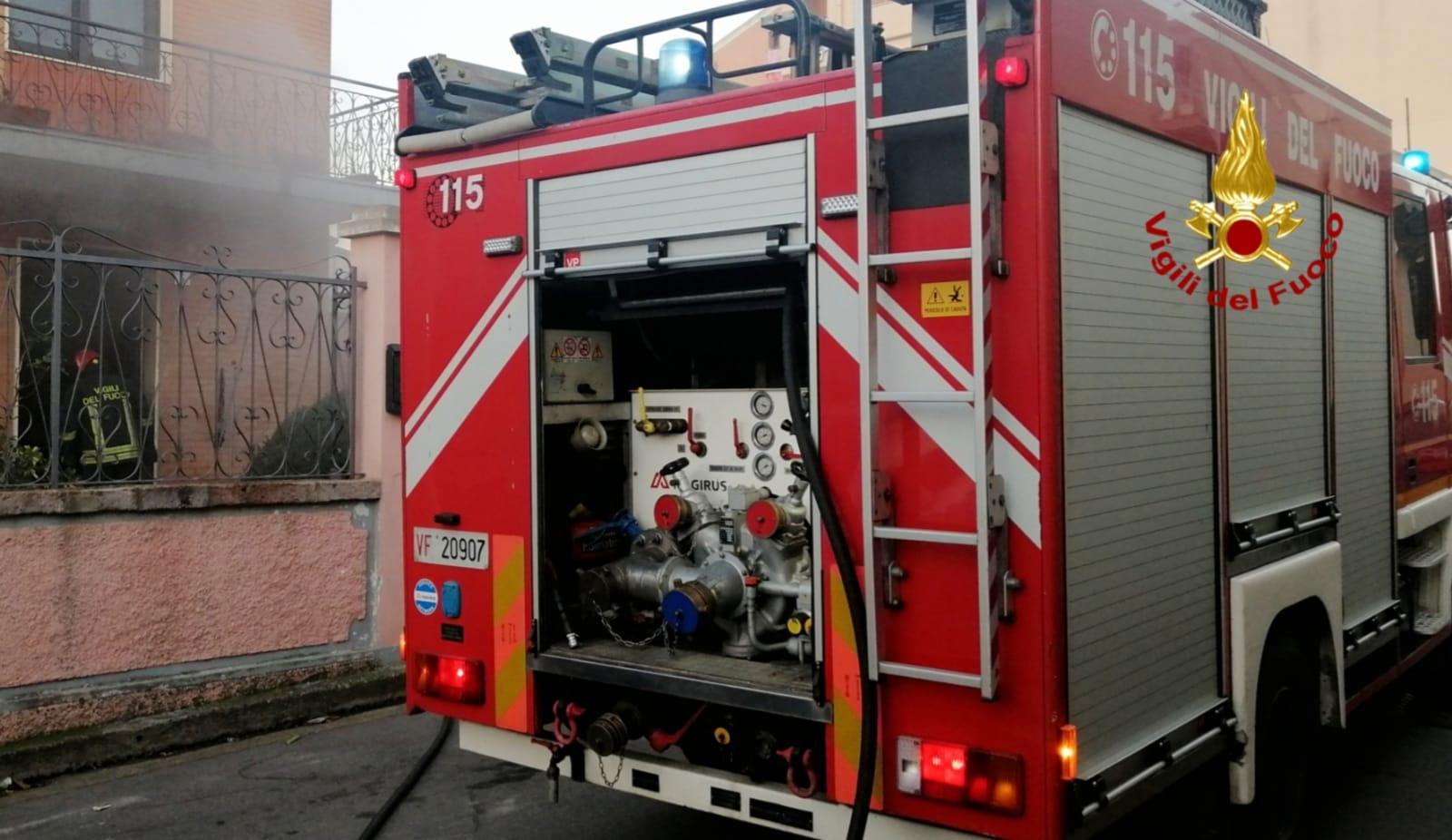 Paura a Sinnai: incendio nell'abitazione di una persona non autosufficiente