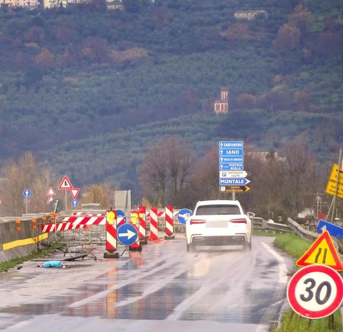 La Tangenziale est, con le transenne che impediscono di proseguire verso nord (foto Gori)