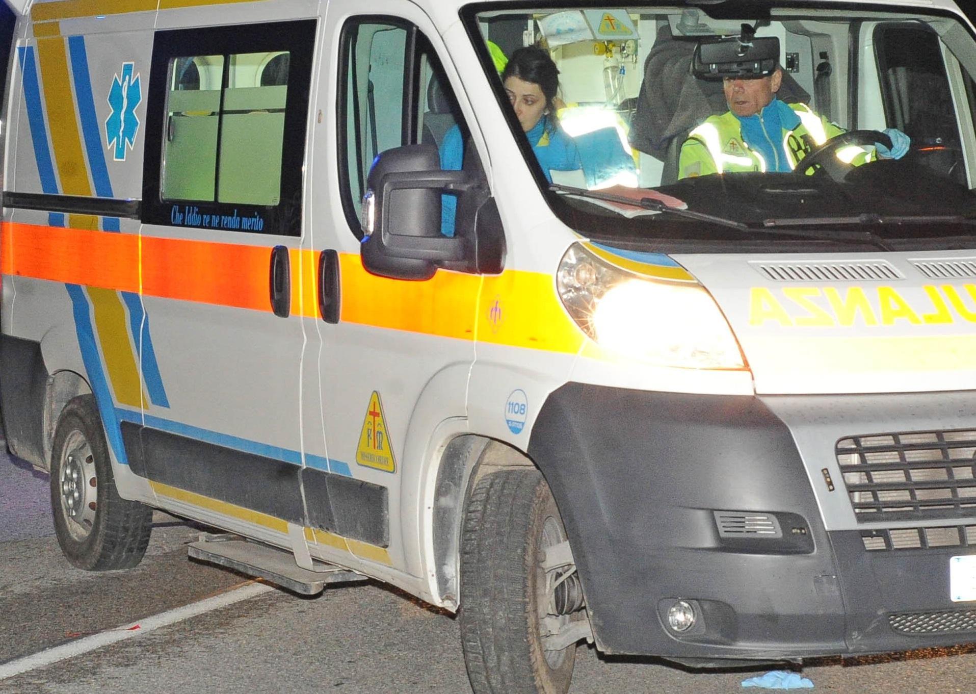 Misericordia: intervento dell'ambulanza