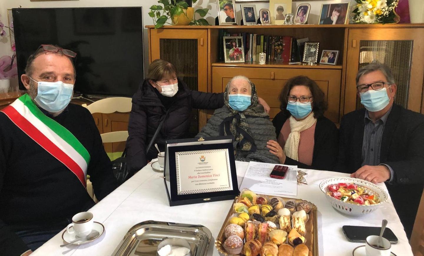 Le 100 candeline di Maria Domenica