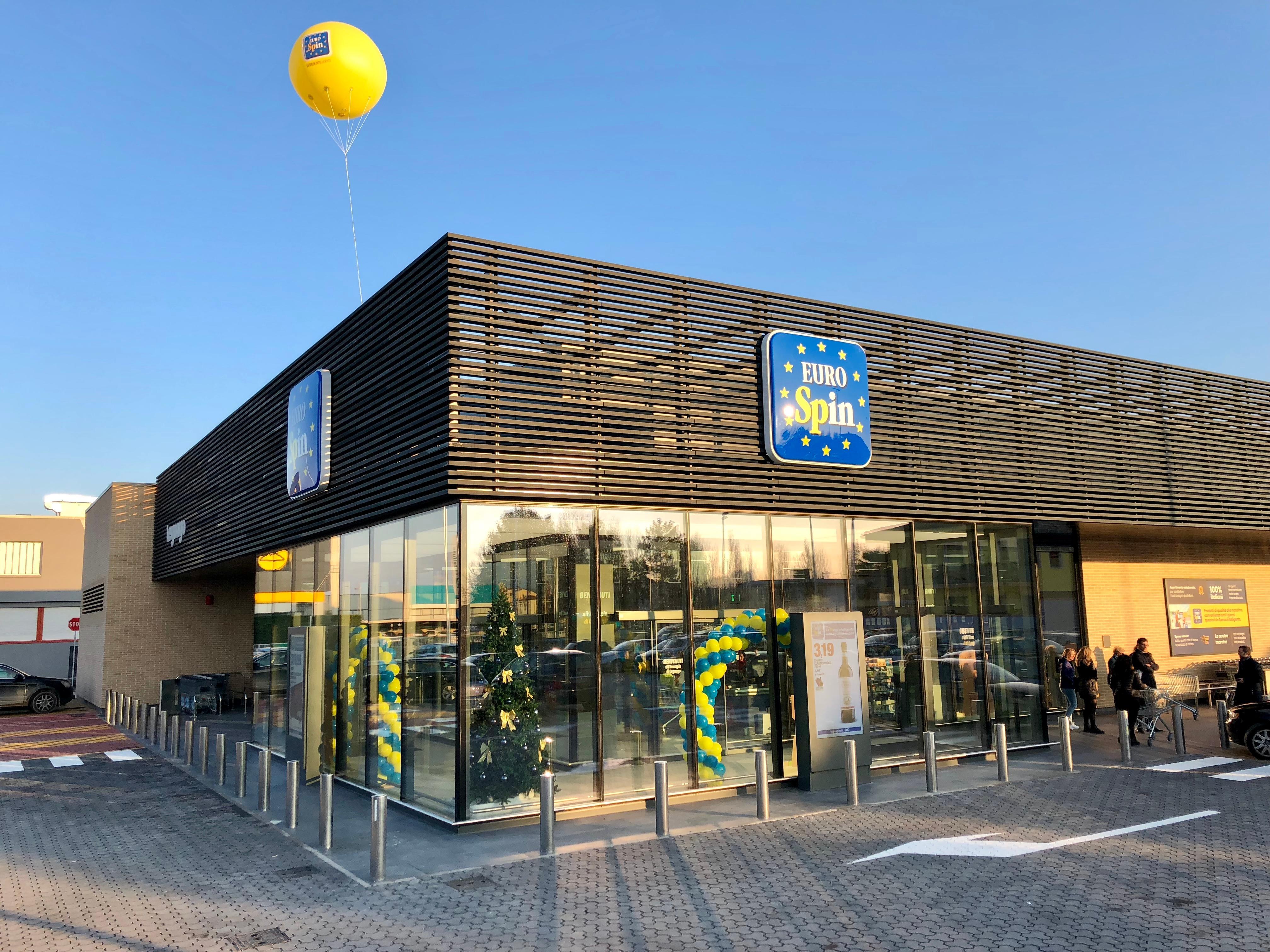 Catena di supermercati cerca addetti per 8 punti vendita in Toscana: come candidarsi 