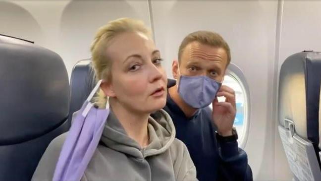 Navalny: la moglie Yulia, 'la polizia mi tiene d'occhio'