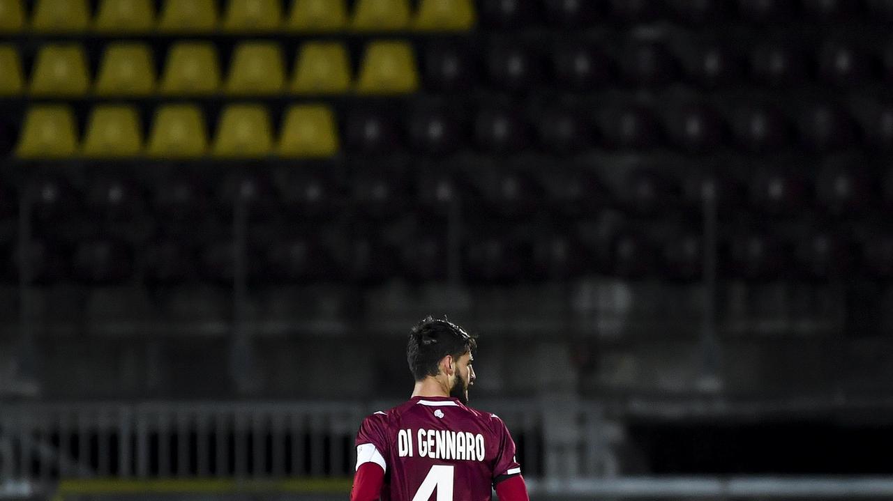 I rimpianti dell'ex capitano del Livorno Di Gennaro: «Mesi disperati, colpa dei dirigenti incapaci»