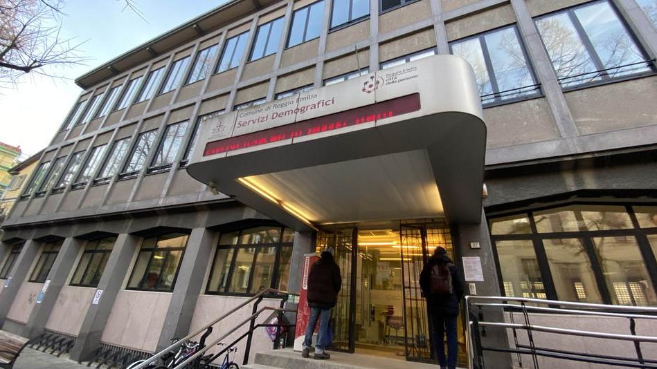 Anagrafe, ranghi all’osso 5 mesi per una carta d’identità