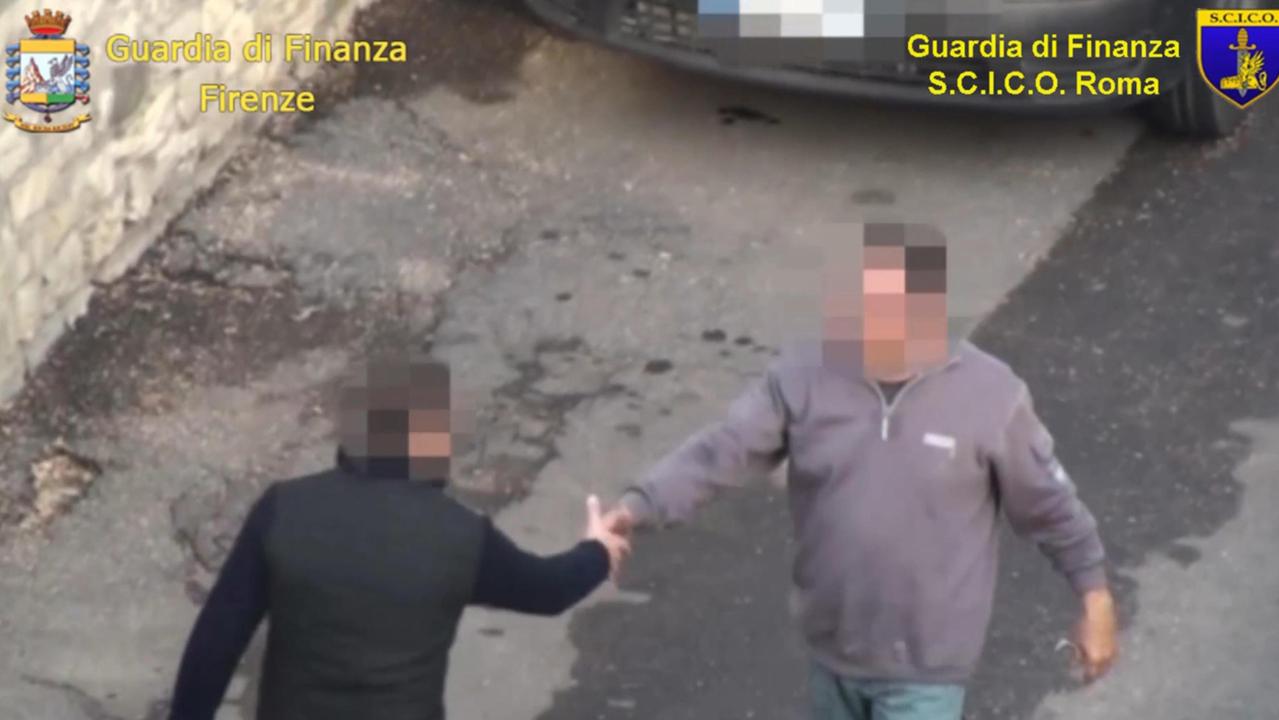 Camorra in Toscana: chi sono i 10 arrestati. Tra i coinvolti beneficiari del reddito di cittadinanza