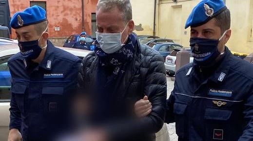 Cesare Franchi all'arrivo in tribunale