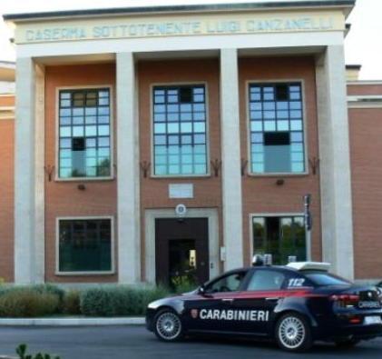 Fanno cadere l’acqua sporca sul terrazzo sotto: a giudizio