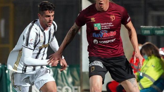 Magrassi allontana le critiche: «Faccio quello che mi dice il mio allenatore»