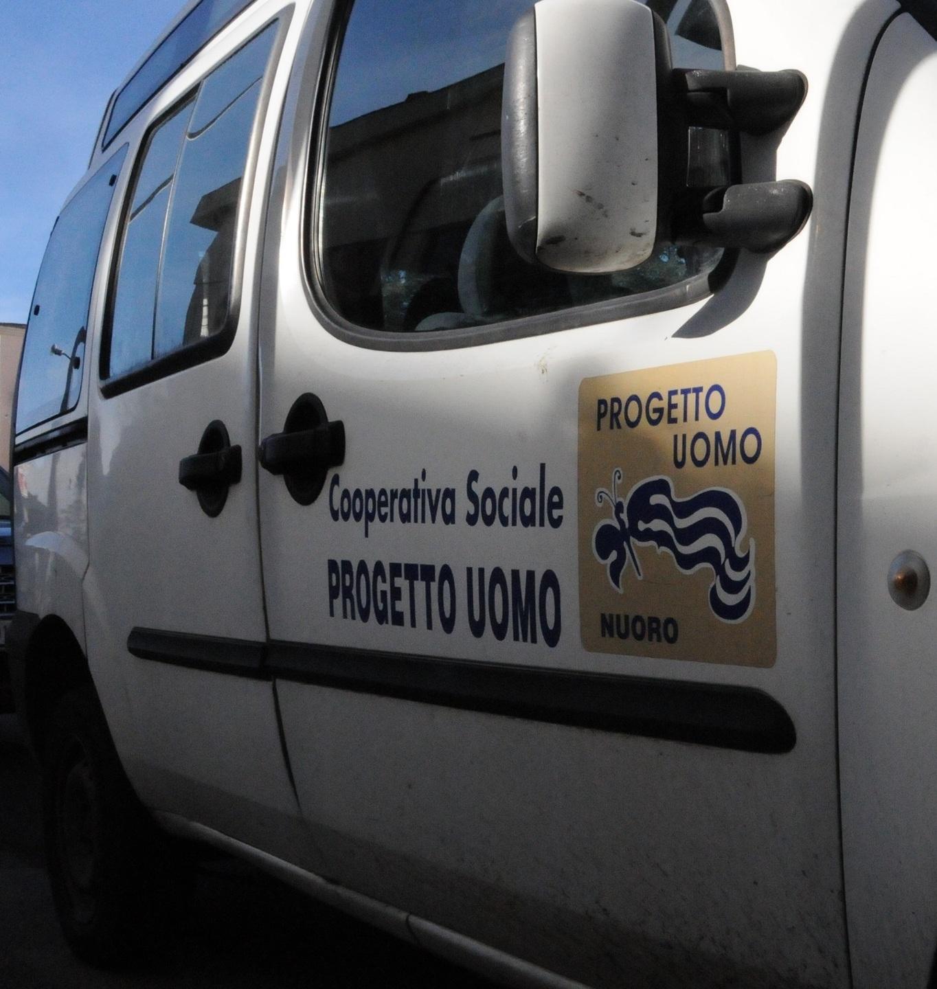 Cooperativa Progetto Uomo, nuovo mezzo per il trasporto di persone disabili e anziani