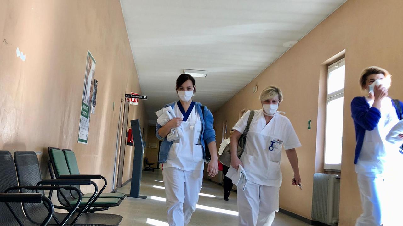 Modena, la situazione negli ospedali: «La normalità operatoria? Non prima di sei mesi»