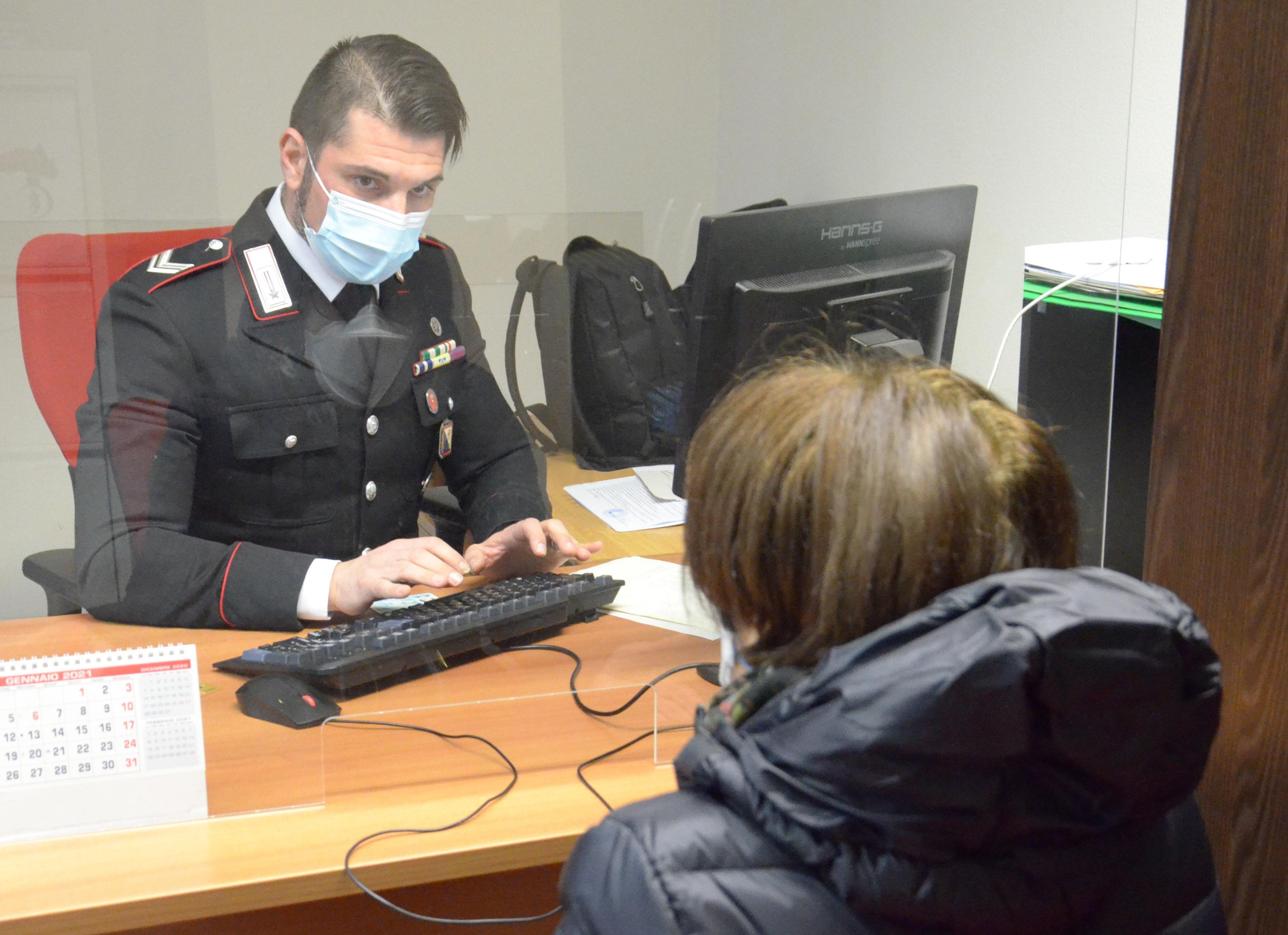 Invia video porno a una bimba di 11 anni di Capoterra, denunciato un 20enne